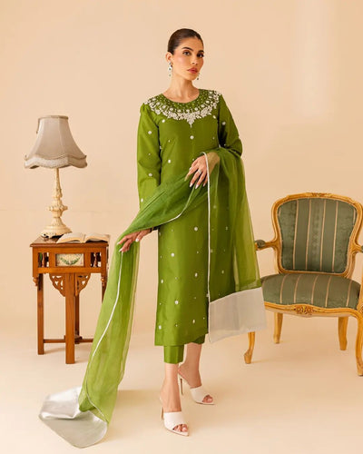 Green anika